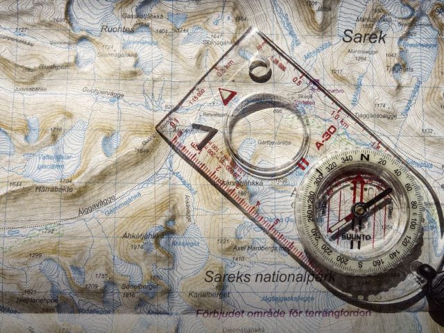 Baseplate compass on a topographic map, best offline map apps